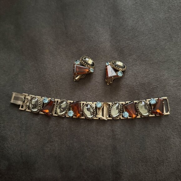 Vintage Gold-Tone Bracelet & Clip-On Earrings Set W/ Amber & Blue Rhinestones - Picture 2 of 6